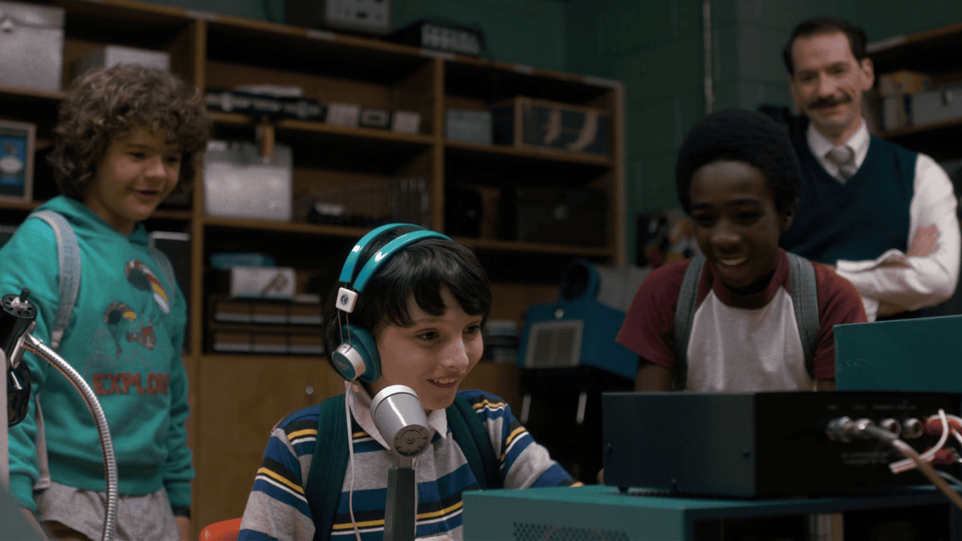 Stranger Things Season 1 Reviews - "An Addictive Homage To Spielberg Films" - What Critics Said About Stranger Things Season 1