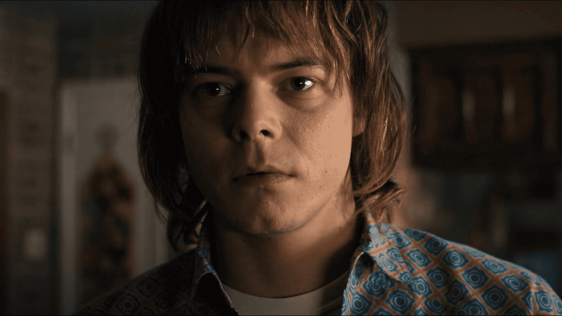 Jonathan Byers Character Analysis Stranger Things - "Being a freak is the best, alright?" Who is Jonathan Byers in Stranger Things?