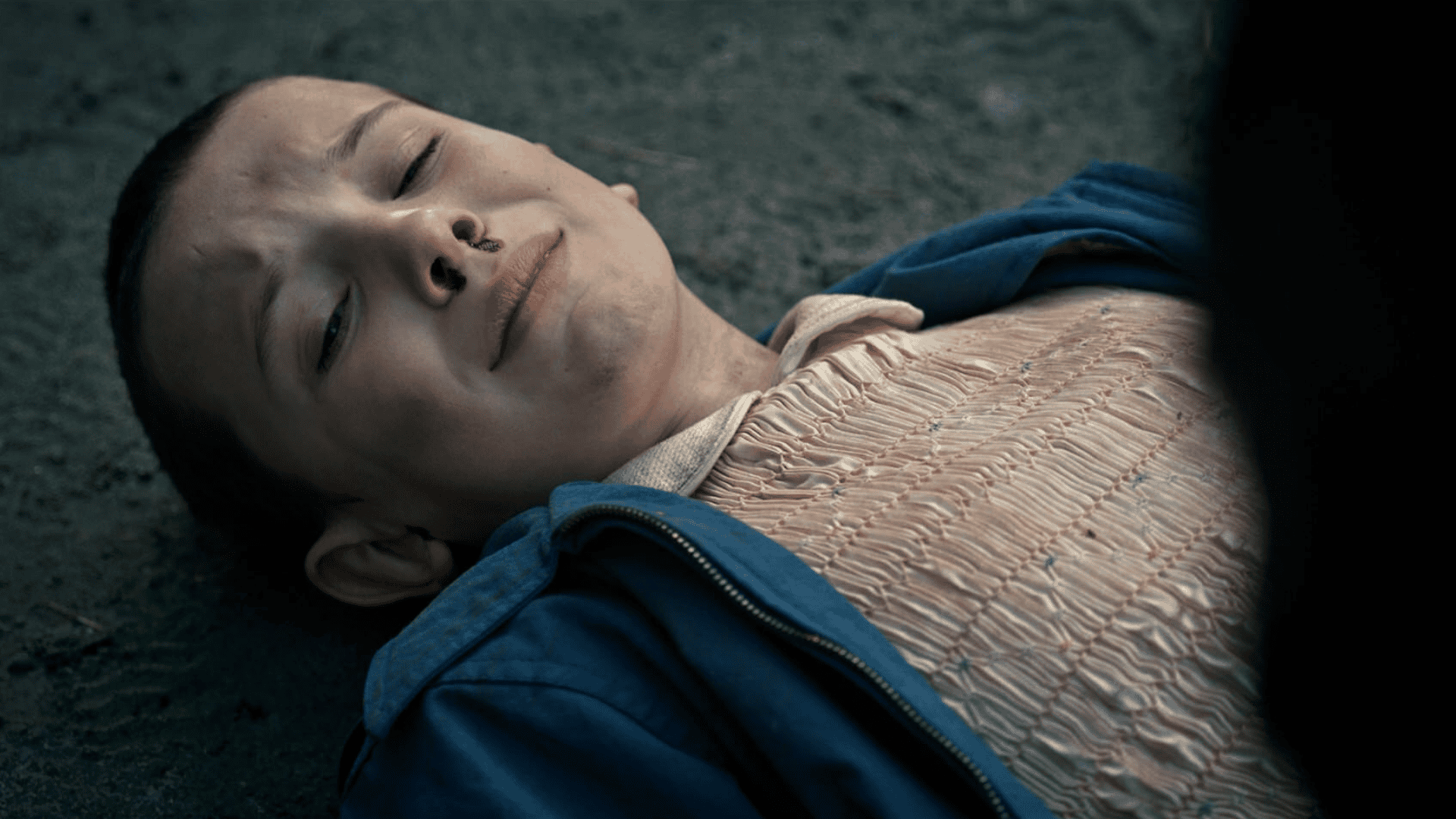 Charlize Theron Millie Bobby Brown Stranger Things - Charlize Theron Influenced Millie Bobby Brown's Decision To Join Stranger Things