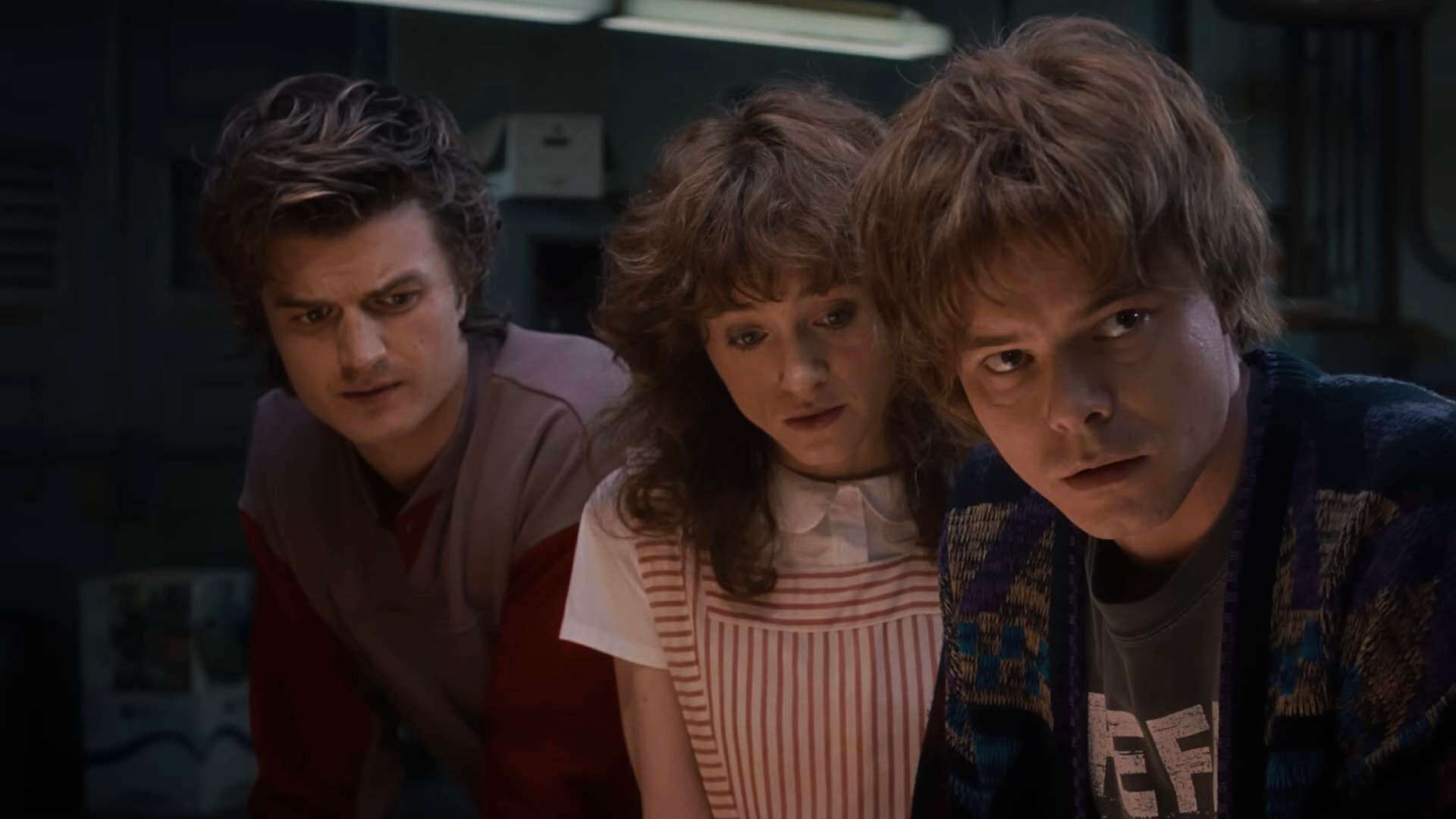 Stranger Things Hans Holzer Easter Egg - Did You Notice This 'Great American Ghost Stories by Hans Holzer' Easter Egg In Stranger Things?