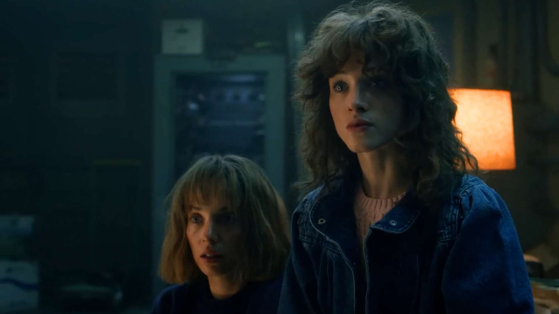 Stranger Things Michael Myers Easter Egg - Did You Notice This 'Michael Myers' Easter Egg In Stranger Things?