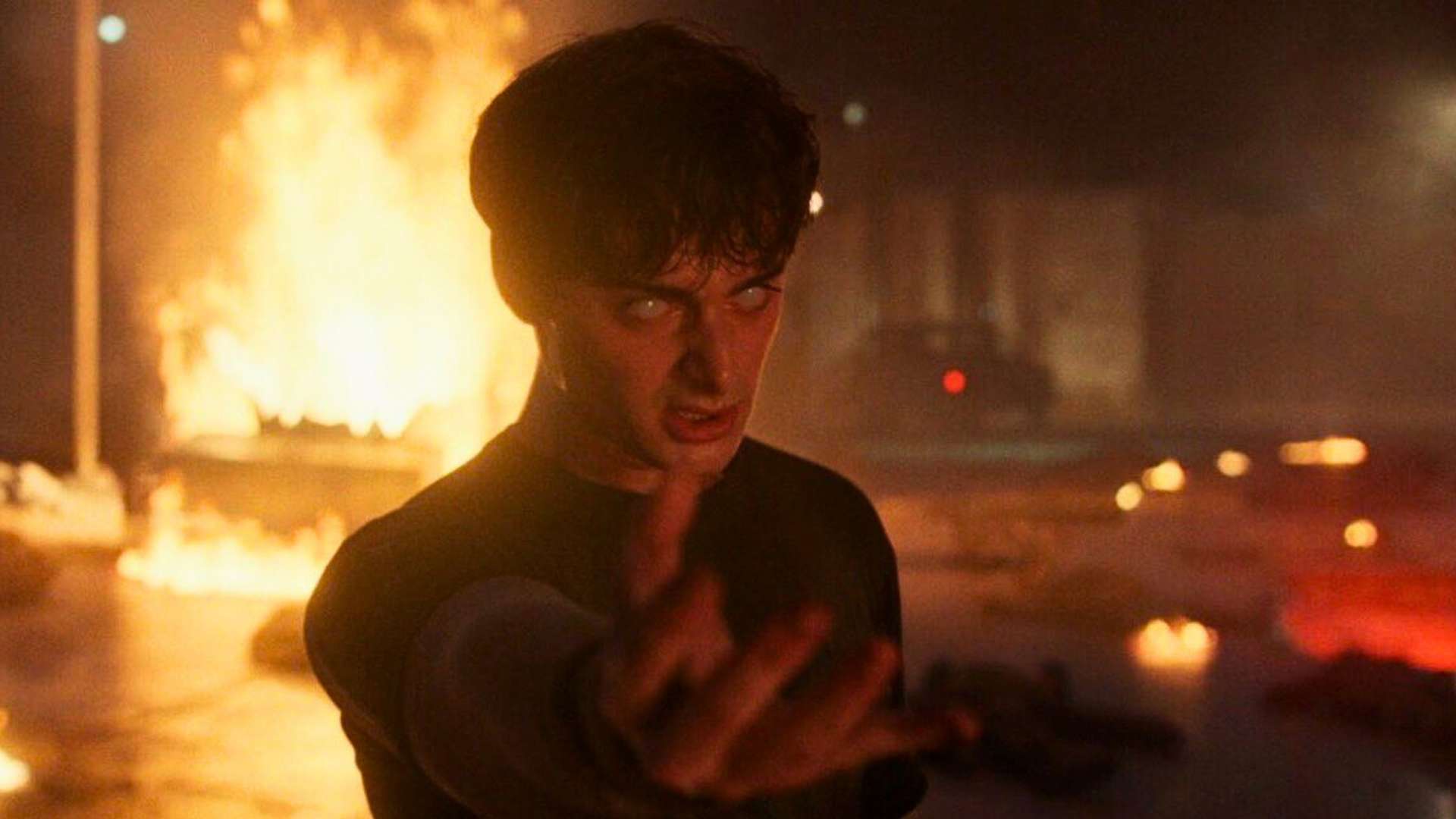 Stranger Things X-Men Easter Egg - Did You Notice This 'X-Men #134' Easter Egg In Stranger Things?