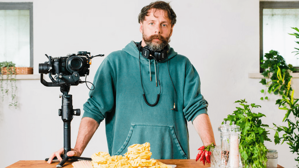 The Most Popular Food Channels On YouTube To Add To Your Subscriptions - Popular Food Channels On YouTube