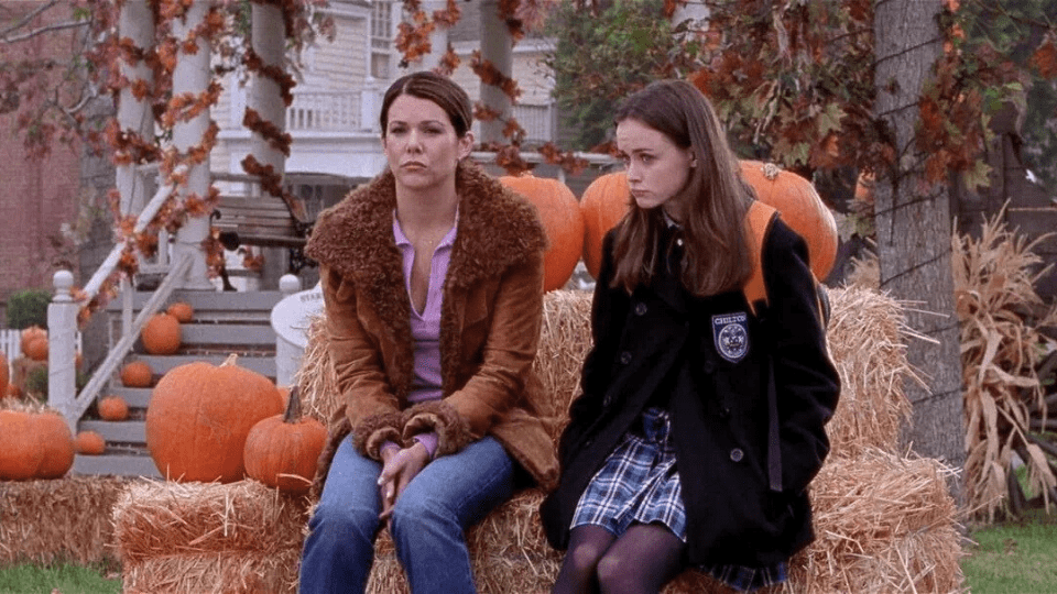 Have A Stars Hollow Autumn: How To Live Like A Gilmore Girl This Fall - Gilmore Girls Autumn Bucket List