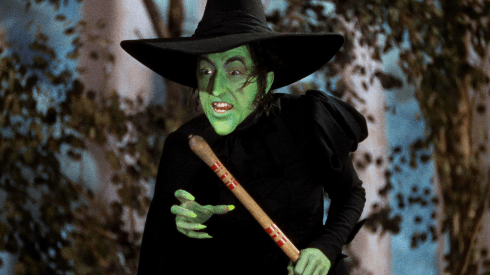 Margaret Hamilton in The Wizard Of Oz: Inhaling Asbestos, Facial Burns and Toxic Make Up - Margaret Hamilton The Wizard Of Oz