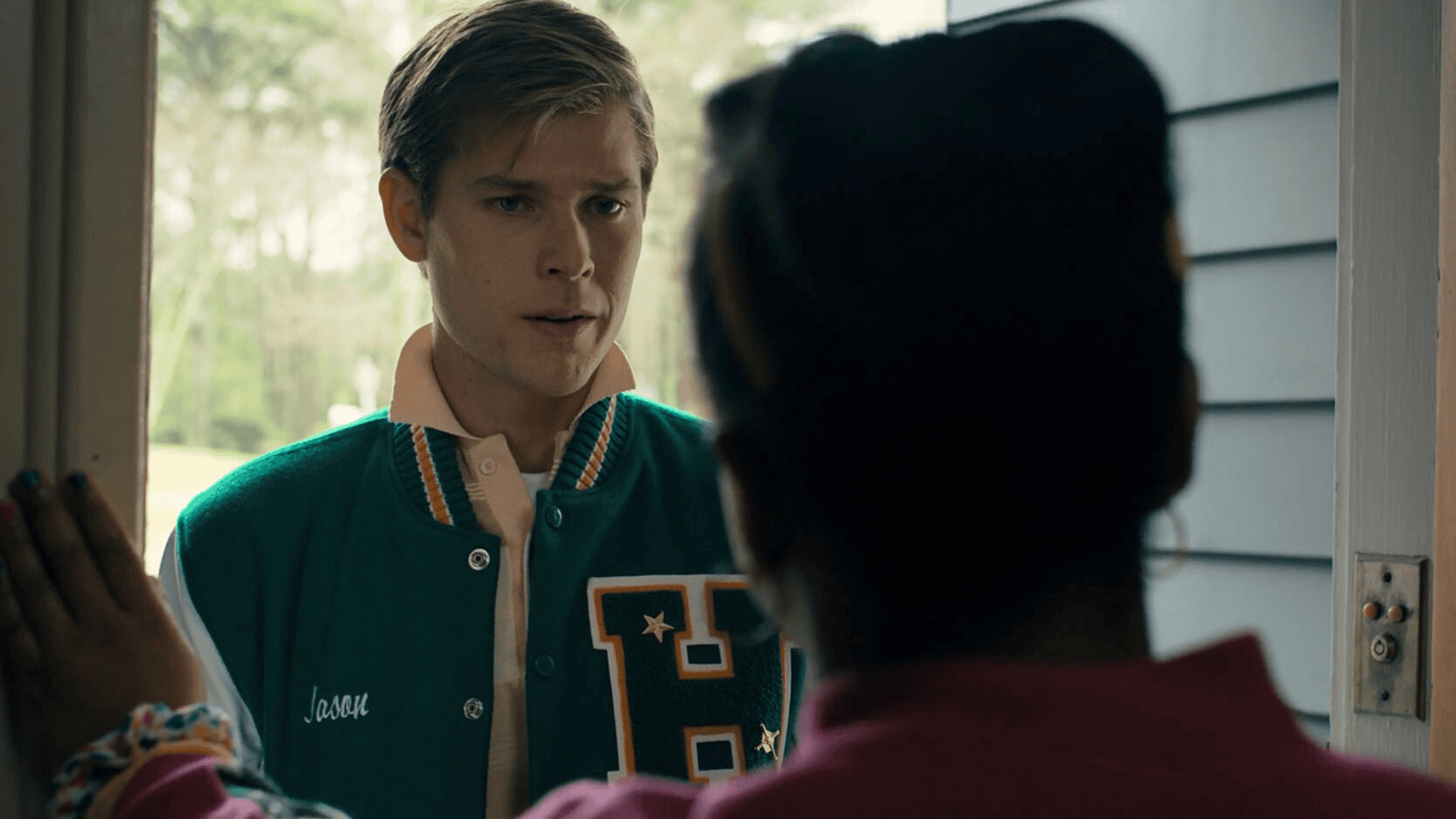 Stranger Things Jeff Spicoli Fast Times - Stranger Things Season 4 Casting Search Expands Hawkins With New 1980s Archetypes