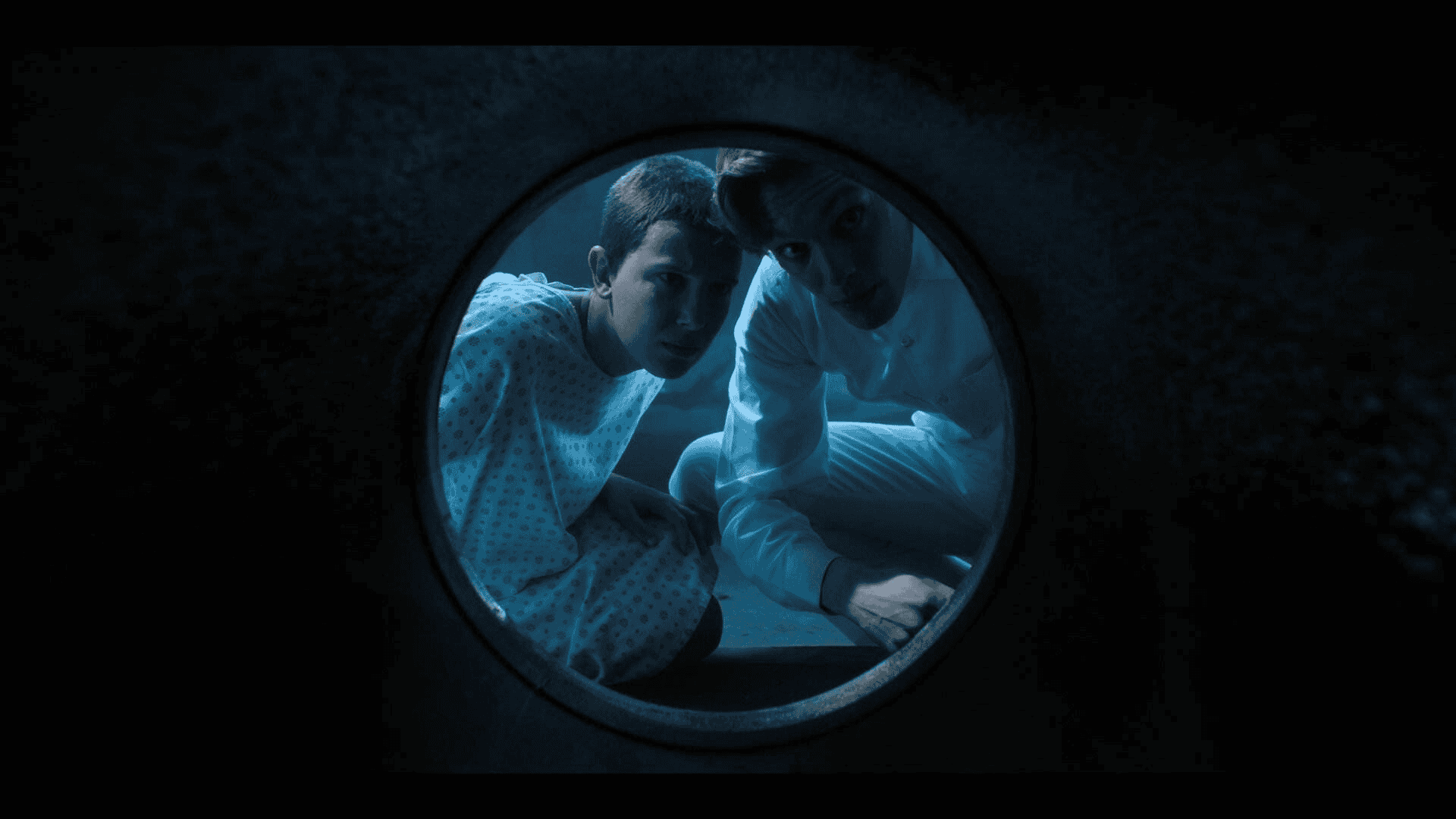 Stranger Things M. Night Shyamalan Influence - Stranger Things Wouldn't Have Been Written Without M. Night Shyamalan