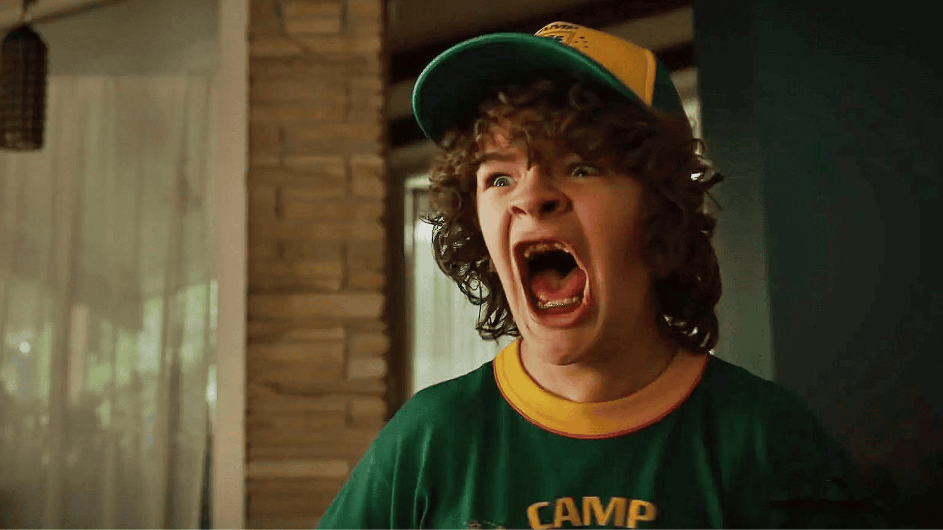Stranger Things Dustin Gaten Matarazzo Condition - Stranger Things Wrote Gaten Matarazzo’s Real-Life Condition Into Dustin