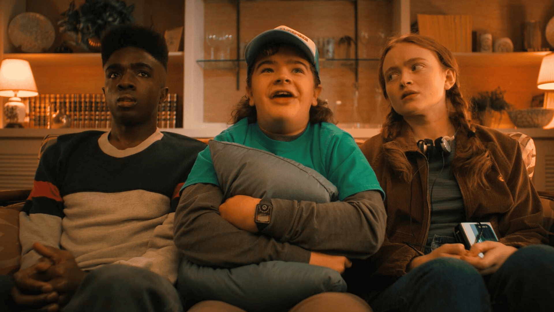 Stranger Things Season 4 Fire Incident - There Was A Fire On The Set Of Stranger Things Season 4